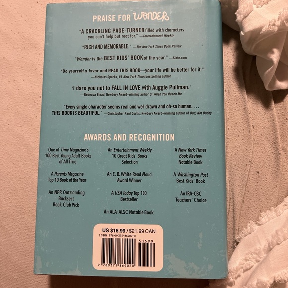 Wonder by R.J. Palacio - Picture 3 of 4